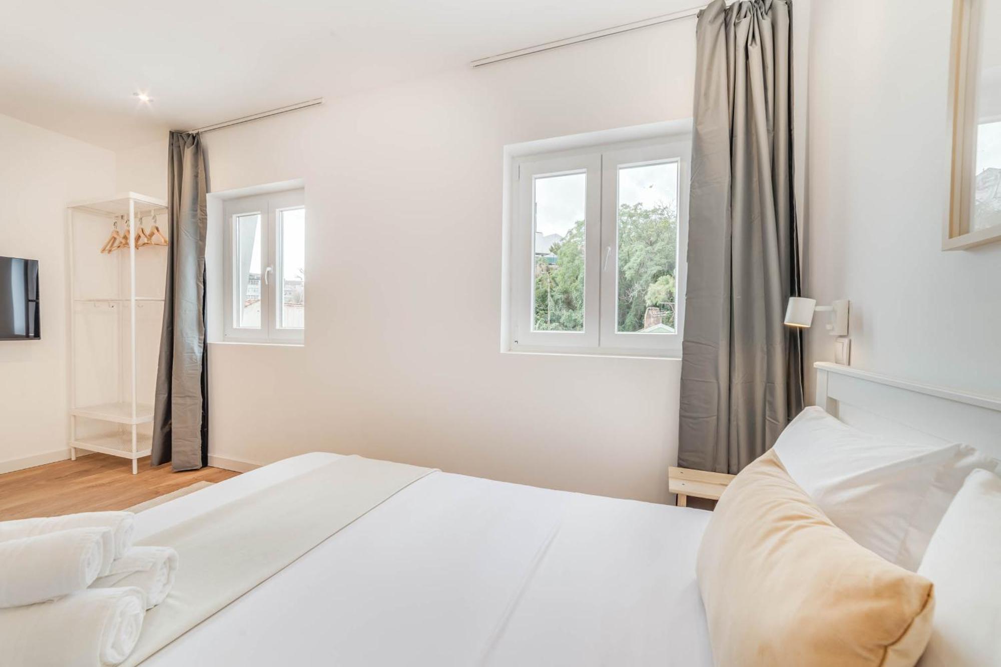 Blue Charm - Campolide Apartments 리스본 외부 사진