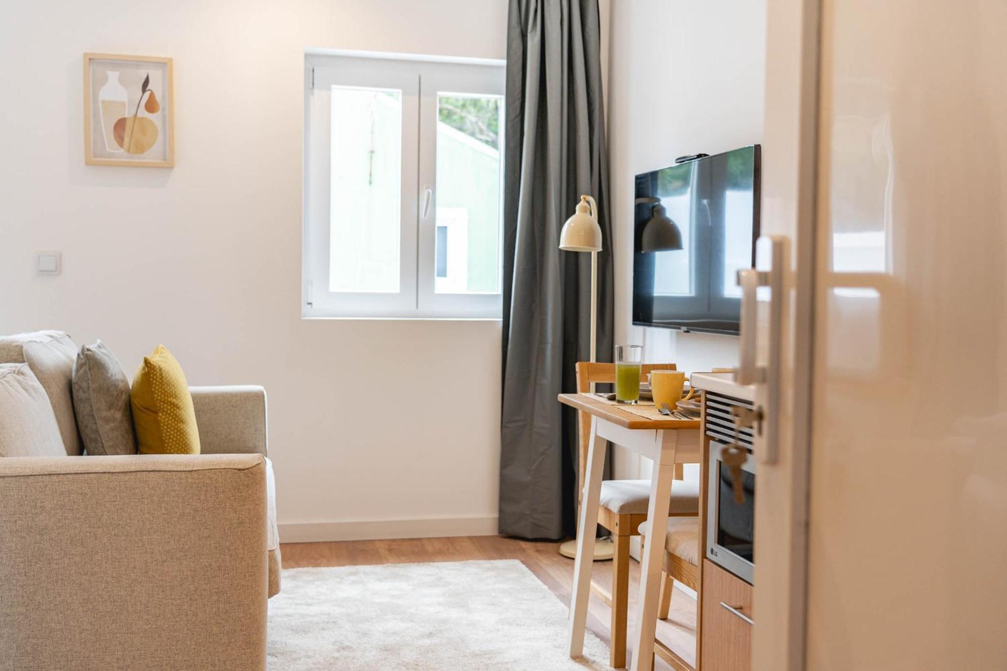 Blue Charm - Campolide Apartments 리스본 외부 사진