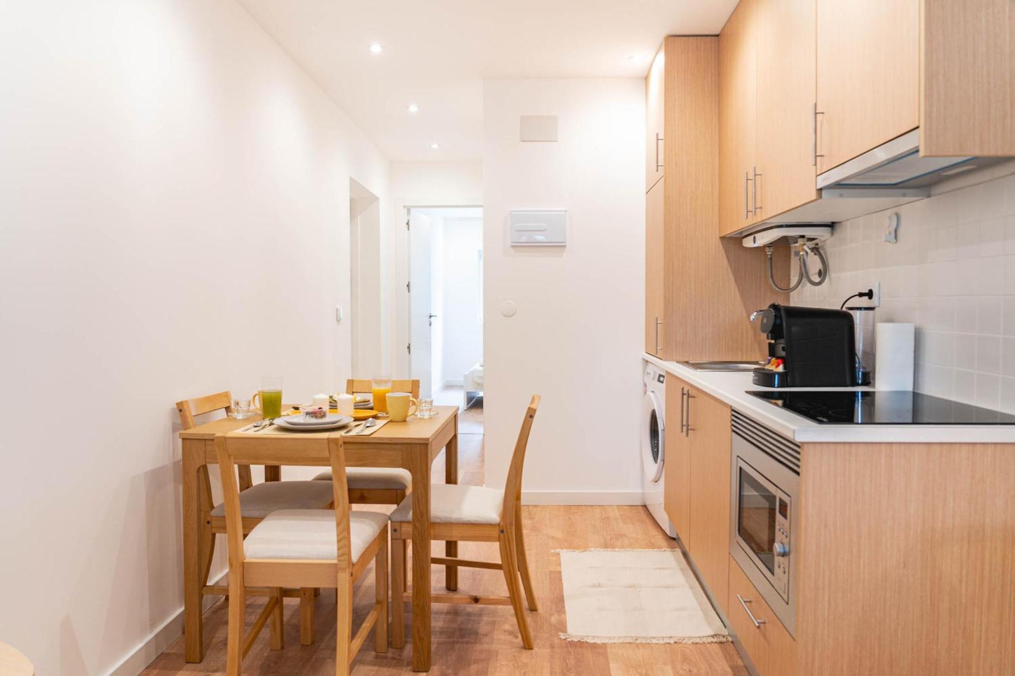 Blue Charm - Campolide Apartments 리스본 외부 사진